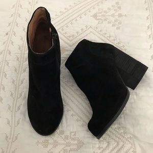 ✨🖤Jeffrey Campbell Platform Booties🖤✨